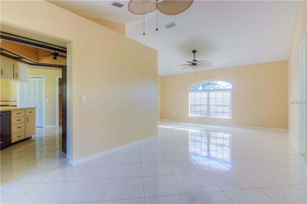 2161 RAINBOWER DRIVE, LAKELAND, Florida 33810, 3 Bedrooms Bedrooms, 9 Rooms Rooms,2 BathroomsBathrooms,Residential,For sale,RAINBOWER,S4853366