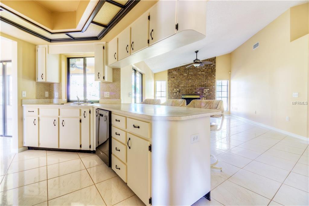 2161 RAINBOWER DRIVE, LAKELAND, Florida 33810, 3 Bedrooms Bedrooms, 9 Rooms Rooms,2 BathroomsBathrooms,Residential,For sale,RAINBOWER,S4853366