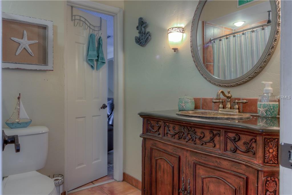 2116 SELKIRK LANE N, LAKELAND, Florida 33813, 4 Bedrooms Bedrooms, 8 Rooms Rooms,3 BathroomsBathrooms,Residential,For sale,SELKIRK,L4724177