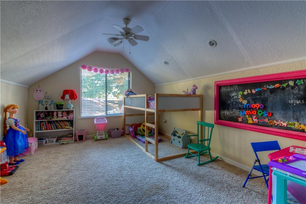 2116 SELKIRK LANE N, LAKELAND, Florida 33813, 4 Bedrooms Bedrooms, 8 Rooms Rooms,3 BathroomsBathrooms,Residential,For sale,SELKIRK,L4724177