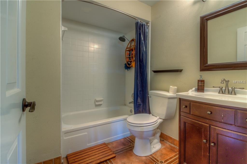 2116 SELKIRK LANE N, LAKELAND, Florida 33813, 4 Bedrooms Bedrooms, 8 Rooms Rooms,3 BathroomsBathrooms,Residential,For sale,SELKIRK,L4724177