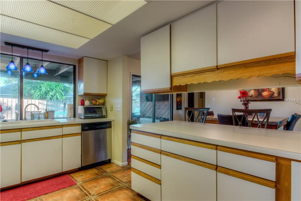 2116 SELKIRK LANE N, LAKELAND, Florida 33813, 4 Bedrooms Bedrooms, 8 Rooms Rooms,3 BathroomsBathrooms,Residential,For sale,SELKIRK,L4724177