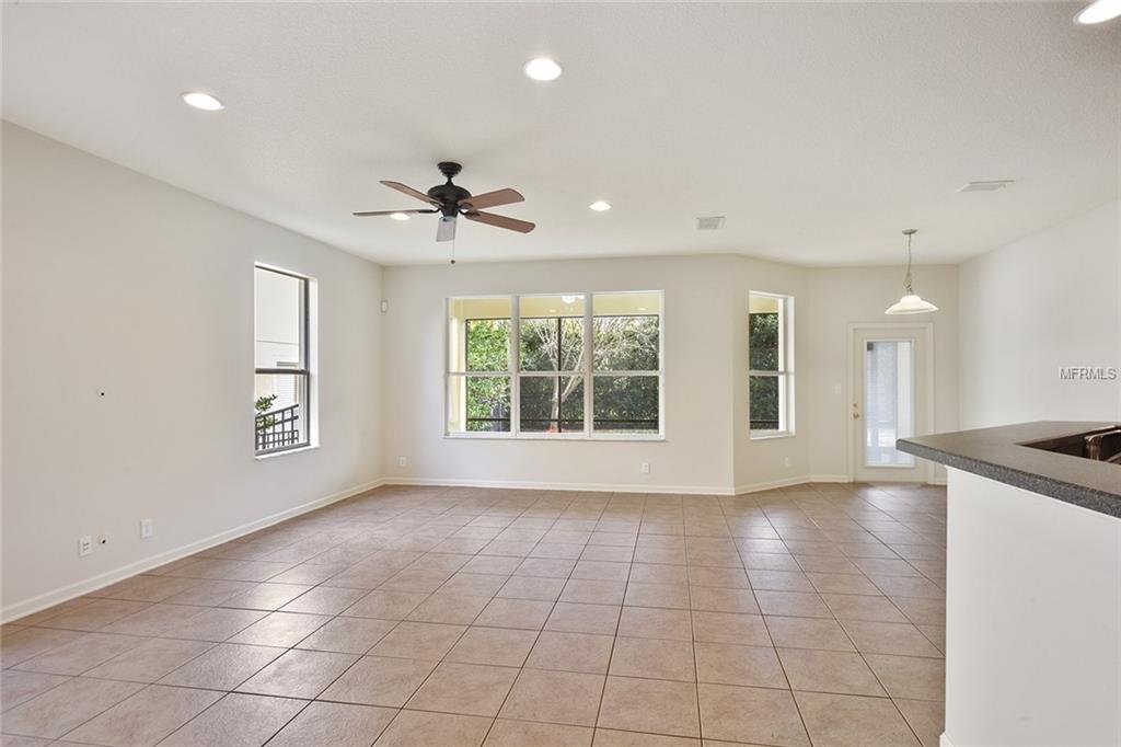 409 PARK LAKE DRIVE, DELAND, Florida 32724, 4 Bedrooms Bedrooms, 9 Rooms Rooms,2 BathroomsBathrooms,Residential,For sale,PARK LAKE,V4722430