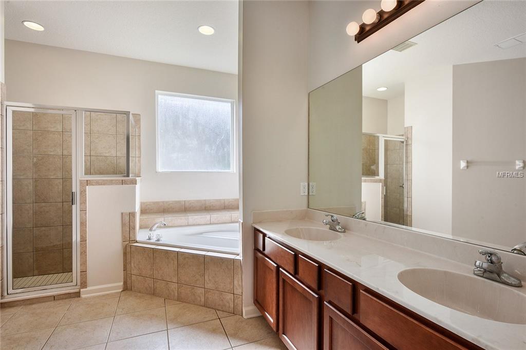 409 PARK LAKE DRIVE, DELAND, Florida 32724, 4 Bedrooms Bedrooms, 9 Rooms Rooms,2 BathroomsBathrooms,Residential,For sale,PARK LAKE,V4722430