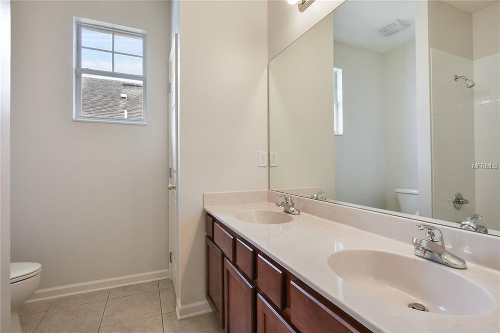 409 PARK LAKE DRIVE, DELAND, Florida 32724, 4 Bedrooms Bedrooms, 9 Rooms Rooms,2 BathroomsBathrooms,Residential,For sale,PARK LAKE,V4722430