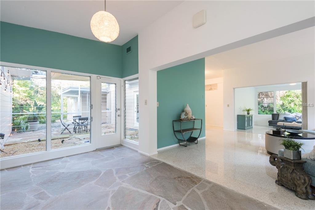 701 PINELLAS POINT DRIVE S, ST PETERSBURG, Florida 33705, 3 Bedrooms Bedrooms, 9 Rooms Rooms,2 BathroomsBathrooms,Residential,For sale,PINELLAS POINT,U7845808