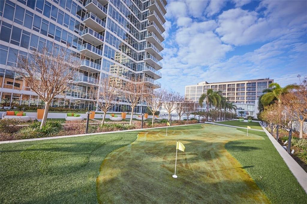 175 1ST STREET S, ST PETERSBURG, Florida 33701, 2 Bedrooms Bedrooms, 4 Rooms Rooms,2 BathroomsBathrooms,Residential,For sale,1ST,U7846511