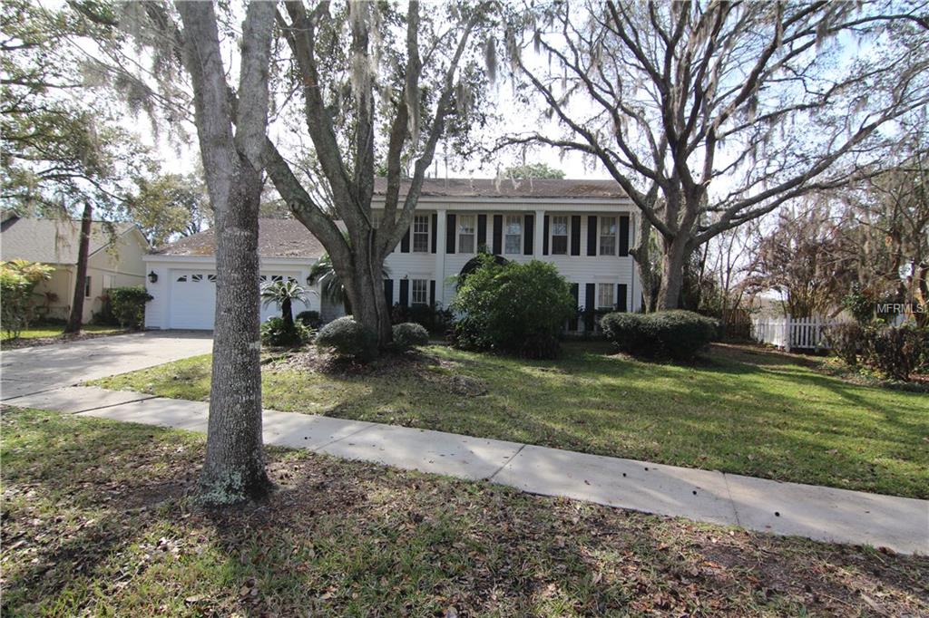 3107 LAKESTONE DRIVE, TAMPA, Florida 33618, 4 Bedrooms Bedrooms, 9 Rooms Rooms,2 BathroomsBathrooms,Residential,For sale,LAKESTONE,T2927835