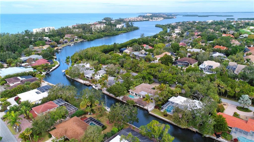 650 LONGVIEW DRIVE, LONGBOAT KEY, Florida 34228, 3 Bedrooms Bedrooms, 11 Rooms Rooms,2 BathroomsBathrooms,Residential,For sale,LONGVIEW,A4209769