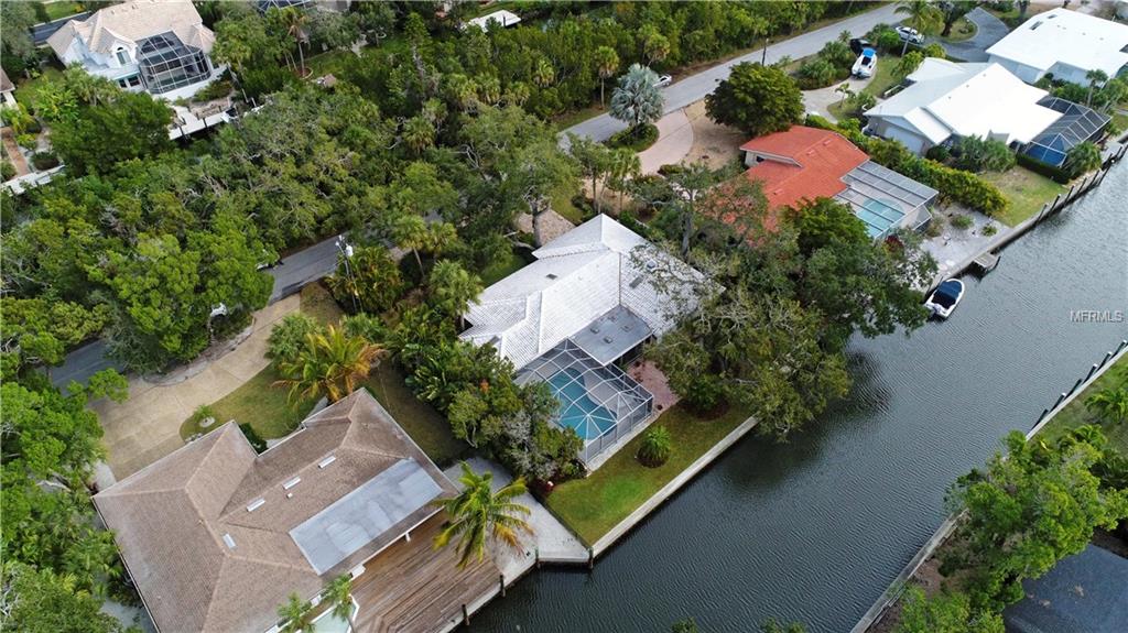 650 LONGVIEW DRIVE, LONGBOAT KEY, Florida 34228, 3 Bedrooms Bedrooms, 11 Rooms Rooms,2 BathroomsBathrooms,Residential,For sale,LONGVIEW,A4209769