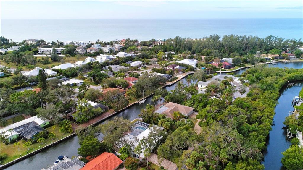 650 LONGVIEW DRIVE, LONGBOAT KEY, Florida 34228, 3 Bedrooms Bedrooms, 11 Rooms Rooms,2 BathroomsBathrooms,Residential,For sale,LONGVIEW,A4209769