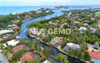 650 LONGVIEW DRIVE, LONGBOAT KEY, Florida 34228, 3 Bedrooms Bedrooms, 11 Rooms Rooms,2 BathroomsBathrooms,Residential,For sale,LONGVIEW,A4209769