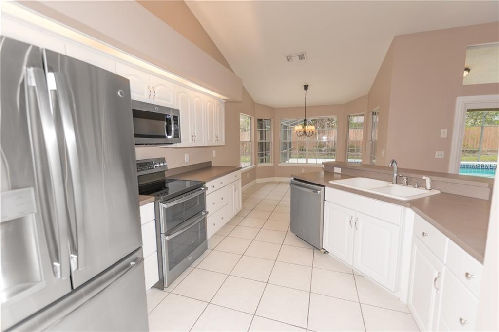 1778 IMPERIAL PALM DRIVE, APOPKA, Florida 32712, 4 Bedrooms Bedrooms, 3 Rooms Rooms,3 BathroomsBathrooms,Residential,For sale,IMPERIAL PALM,T2928465