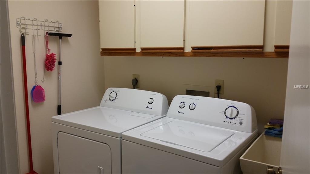 4888 OAK RUN DRIVE, SARASOTA, Florida 34243, 3 Bedrooms Bedrooms, 7 Rooms Rooms,2 BathroomsBathrooms,Residential,For sale,OAK RUN,A4210115