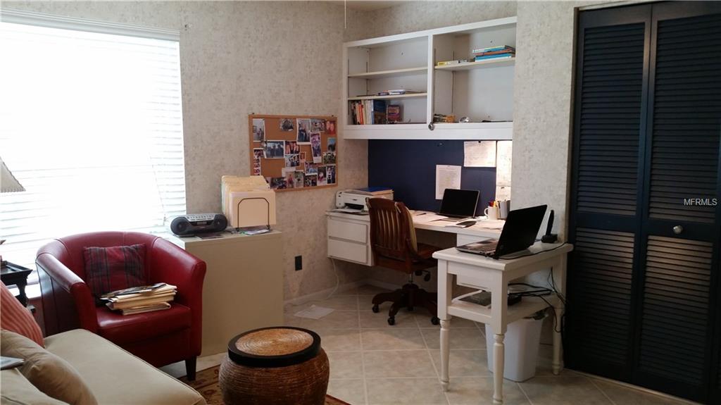 4888 OAK RUN DRIVE, SARASOTA, Florida 34243, 3 Bedrooms Bedrooms, 7 Rooms Rooms,2 BathroomsBathrooms,Residential,For sale,OAK RUN,A4210115