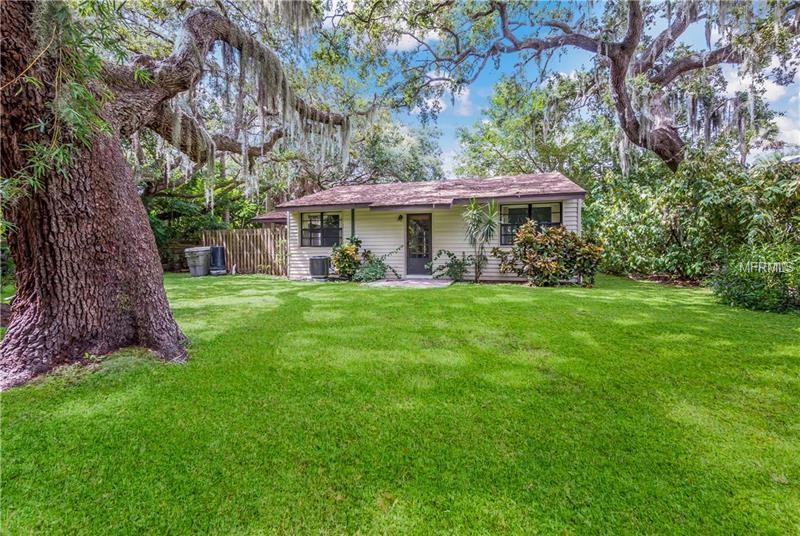 1004 22ND STREET, SARASOTA, Florida 34234, 2 Bedrooms Bedrooms, 4 Rooms Rooms,1 BathroomBathrooms,Rental,For Rent,22ND,A4208330