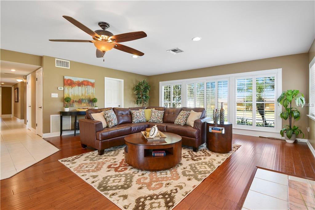 3510 CULLEN LAKE SHORE DRIVE, BELLE ISLE, Florida 32812, 3 Bedrooms Bedrooms, 7 Rooms Rooms,2 BathroomsBathrooms,Residential,For sale,CULLEN LAKE SHORE,O5518416