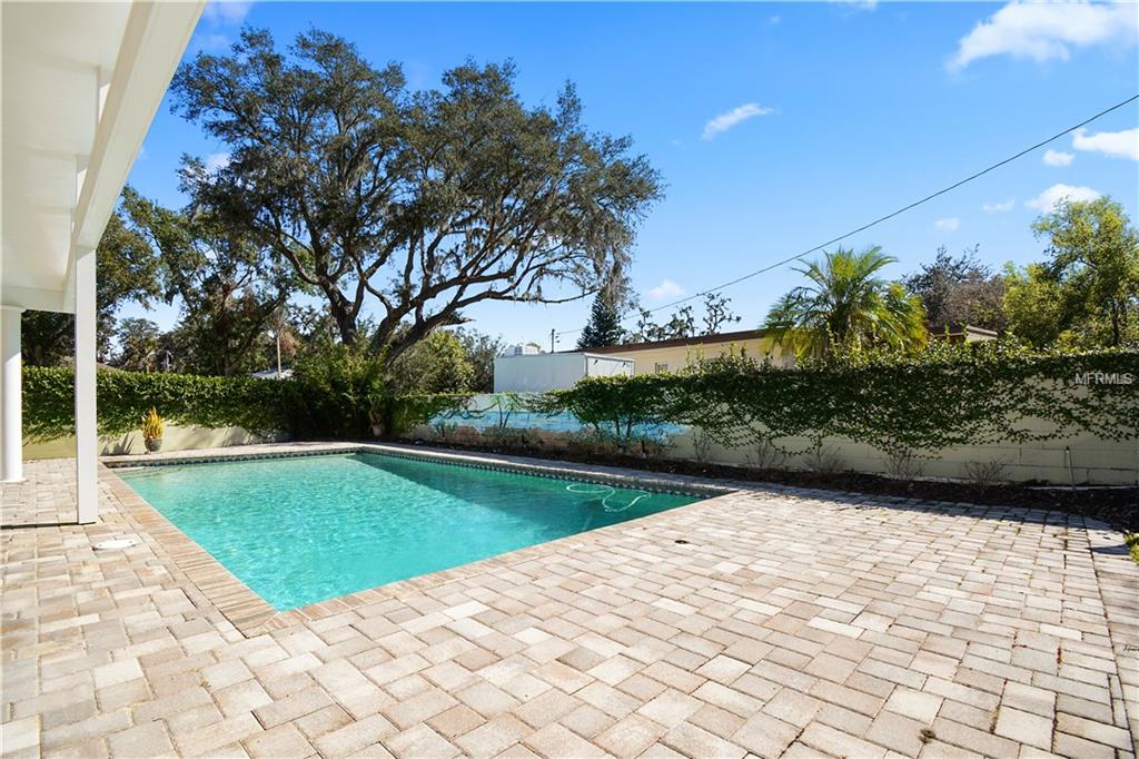 3510 CULLEN LAKE SHORE DRIVE, BELLE ISLE, Florida 32812, 3 Bedrooms Bedrooms, 7 Rooms Rooms,2 BathroomsBathrooms,Residential,For sale,CULLEN LAKE SHORE,O5518416