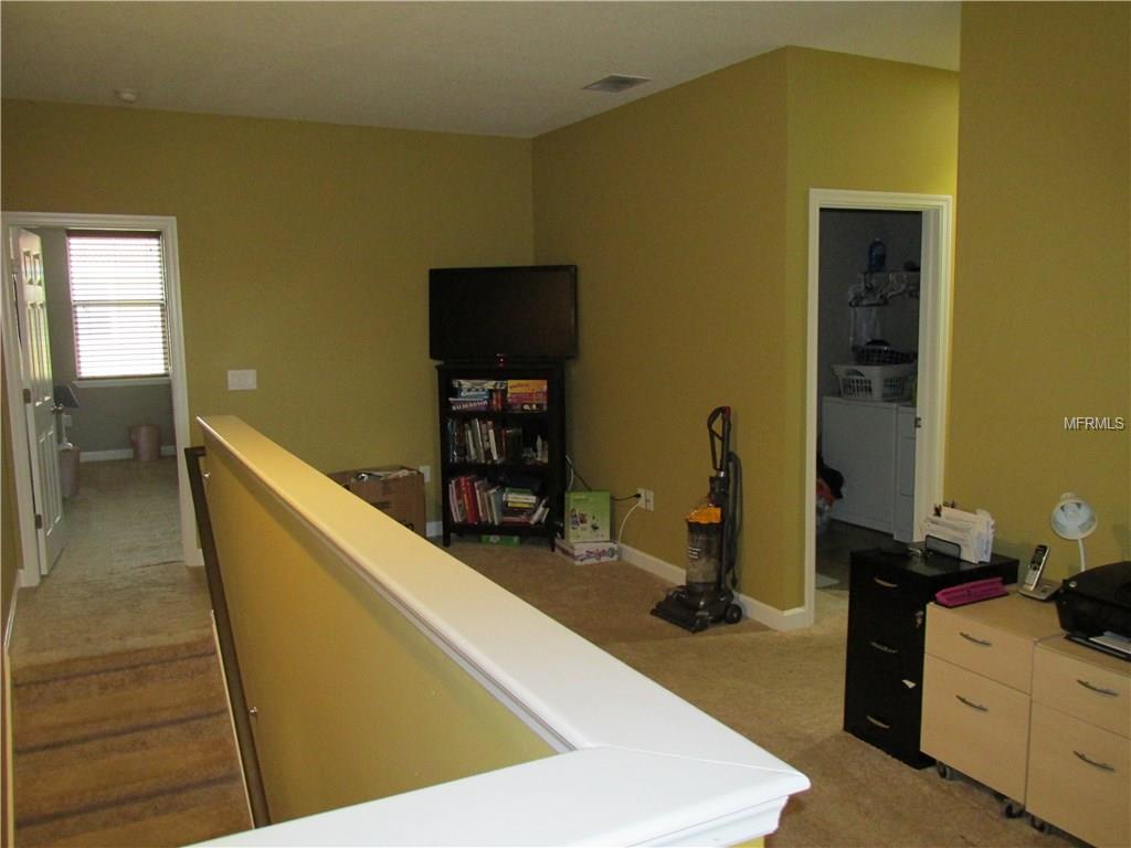 933 MOSCATO PLACE, PALM HARBOR, Florida 34683, 3 Bedrooms Bedrooms, 5 Rooms Rooms,2 BathroomsBathrooms,Residential,For sale,MOSCATO,T2899958