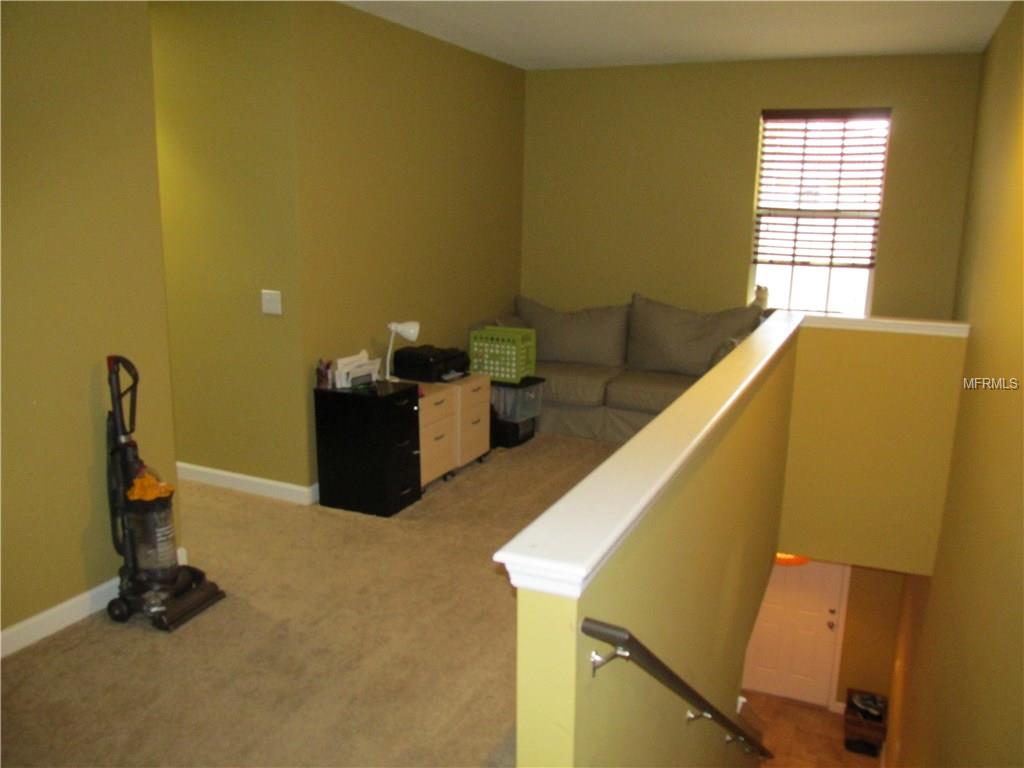 933 MOSCATO PLACE, PALM HARBOR, Florida 34683, 3 Bedrooms Bedrooms, 5 Rooms Rooms,2 BathroomsBathrooms,Residential,For sale,MOSCATO,T2899958