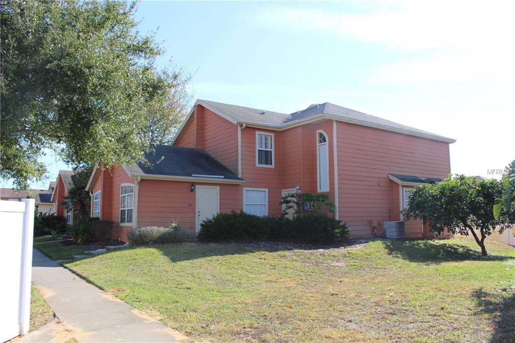 205 MANGO COURT, DAVENPORT, Florida 33897, 4 Bedrooms Bedrooms, 6 Rooms Rooms,3 BathroomsBathrooms,Residential,For sale,MANGO,O5552255