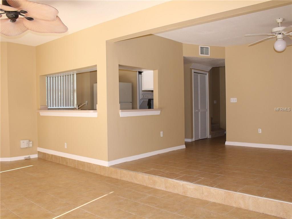 205 MANGO COURT, DAVENPORT, Florida 33897, 4 Bedrooms Bedrooms, 6 Rooms Rooms,3 BathroomsBathrooms,Residential,For sale,MANGO,O5552255