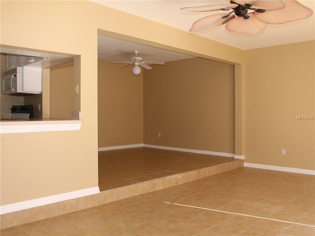 205 MANGO COURT, DAVENPORT, Florida 33897, 4 Bedrooms Bedrooms, 6 Rooms Rooms,3 BathroomsBathrooms,Residential,For sale,MANGO,O5552255