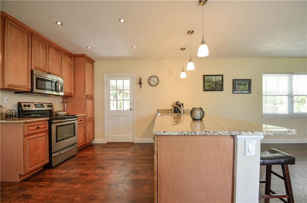 4801 W LEONA STREET, TAMPA, Florida 33629, 3 Bedrooms Bedrooms, 5 Rooms Rooms,2 BathroomsBathrooms,Residential,For sale,LEONA,T2923116