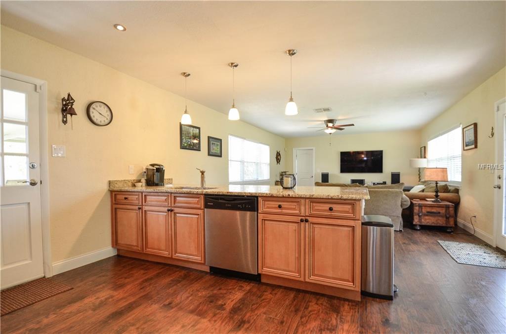 4801 W LEONA STREET, TAMPA, Florida 33629, 3 Bedrooms Bedrooms, 5 Rooms Rooms,2 BathroomsBathrooms,Residential,For sale,LEONA,T2923116