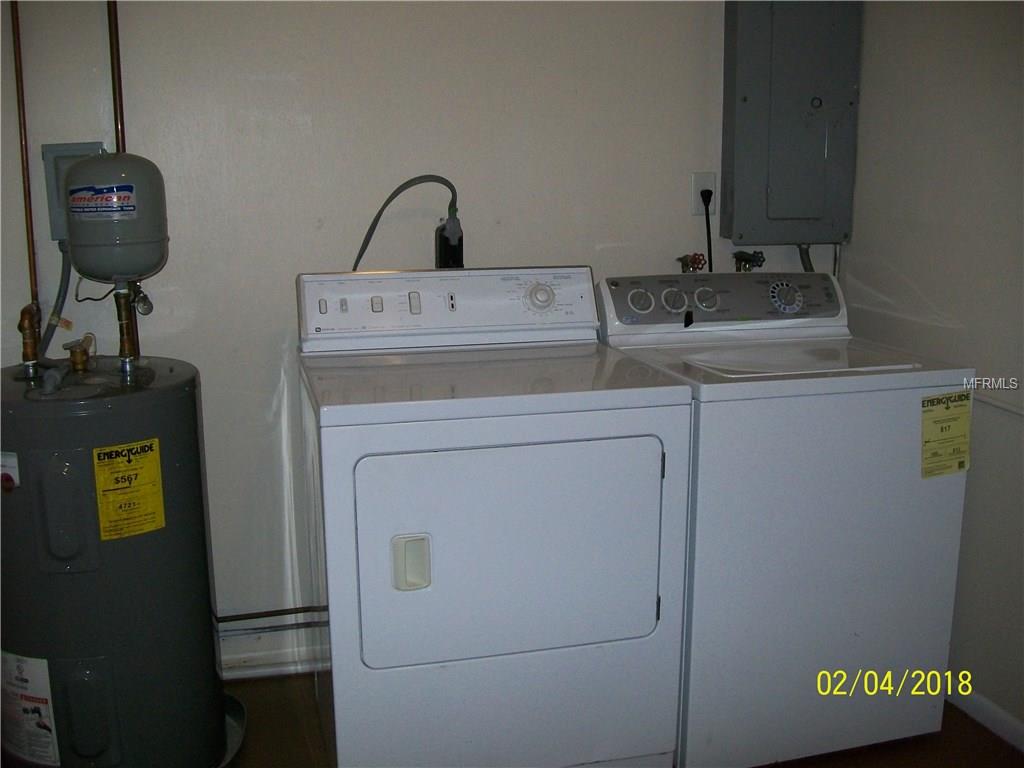 2626 BAY STREET, SARASOTA, Florida 34237, 3 Bedrooms Bedrooms, 9 Rooms Rooms,2 BathroomsBathrooms,Residential,For sale,BAY,A4208282