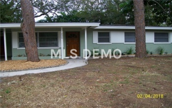 2626 BAY STREET, SARASOTA, Florida 34237, 3 Bedrooms Bedrooms, 9 Rooms Rooms,2 BathroomsBathrooms,Residential,For sale,BAY,A4208282