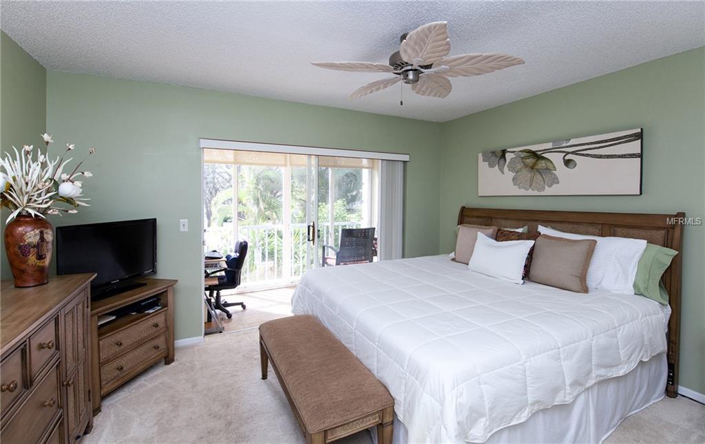 416 CERROMAR COURT, VENICE, Florida 34293, 2 Bedrooms Bedrooms, 8 Rooms Rooms,2 BathroomsBathrooms,Residential,For sale,CERROMAR,N5916196