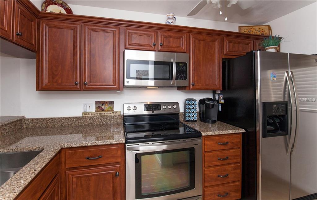 416 CERROMAR COURT, VENICE, Florida 34293, 2 Bedrooms Bedrooms, 8 Rooms Rooms,2 BathroomsBathrooms,Residential,For sale,CERROMAR,N5916196