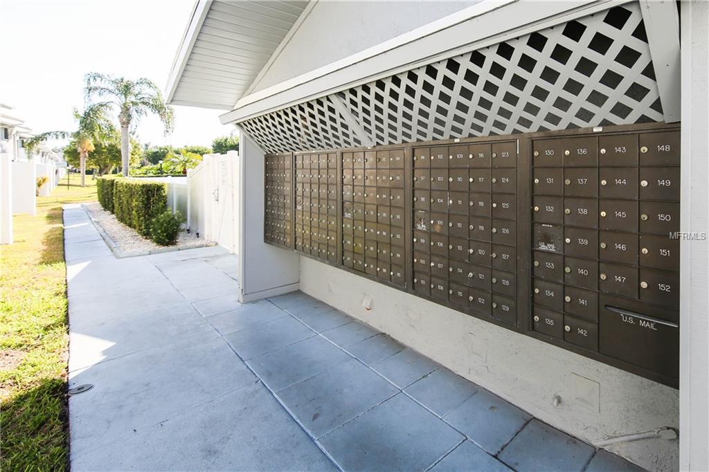 6033 34TH ST W, BRADENTON, Florida 34210, 2 Bedrooms Bedrooms, 5 Rooms Rooms,2 BathroomsBathrooms,Residential,For sale,34TH ST W,A4208965