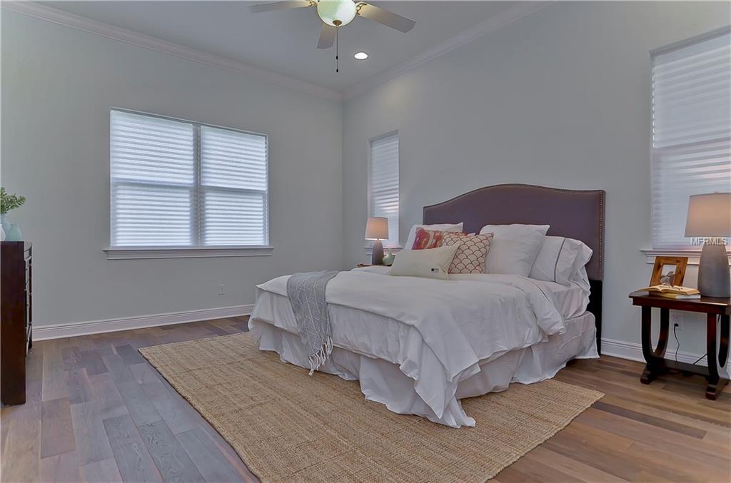 520 DANUBE AVENUE, TAMPA, Florida 33606, 4 Bedrooms Bedrooms, 8 Rooms Rooms,3 BathroomsBathrooms,Residential,For sale,DANUBE,W7631029