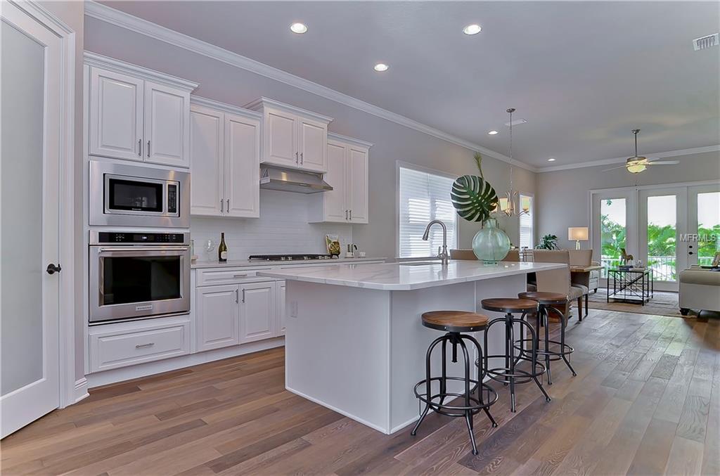 520 DANUBE AVENUE, TAMPA, Florida 33606, 4 Bedrooms Bedrooms, 8 Rooms Rooms,3 BathroomsBathrooms,Residential,For sale,DANUBE,W7631029