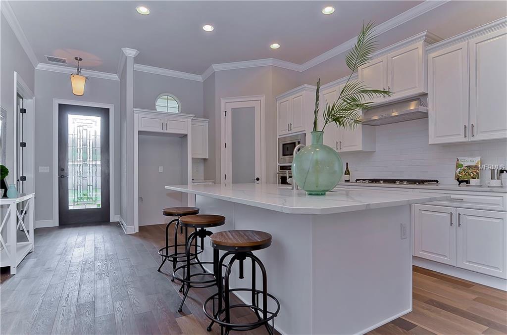 520 DANUBE AVENUE, TAMPA, Florida 33606, 4 Bedrooms Bedrooms, 8 Rooms Rooms,3 BathroomsBathrooms,Residential,For sale,DANUBE,W7631029