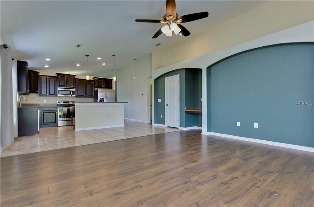 14201 STOCKWELL LANE, RUSKIN, Florida 33573, 3 Bedrooms Bedrooms, 5 Rooms Rooms,2 BathroomsBathrooms,Residential,For sale,STOCKWELL,T2918894