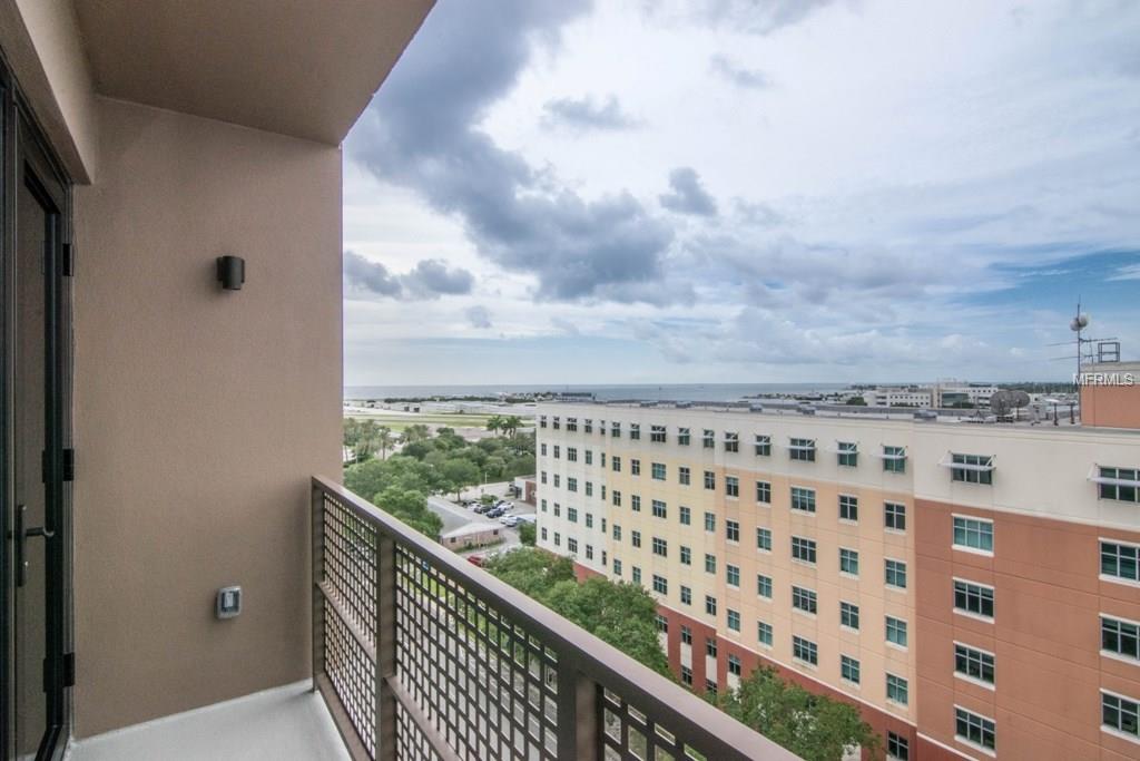 199 DALI BOULEVARD, ST PETERSBURG, Florida 33701, 1 Bedroom Bedrooms, 3 Rooms Rooms,1 BathroomBathrooms,Rental,For Rent,DALI,T2926032