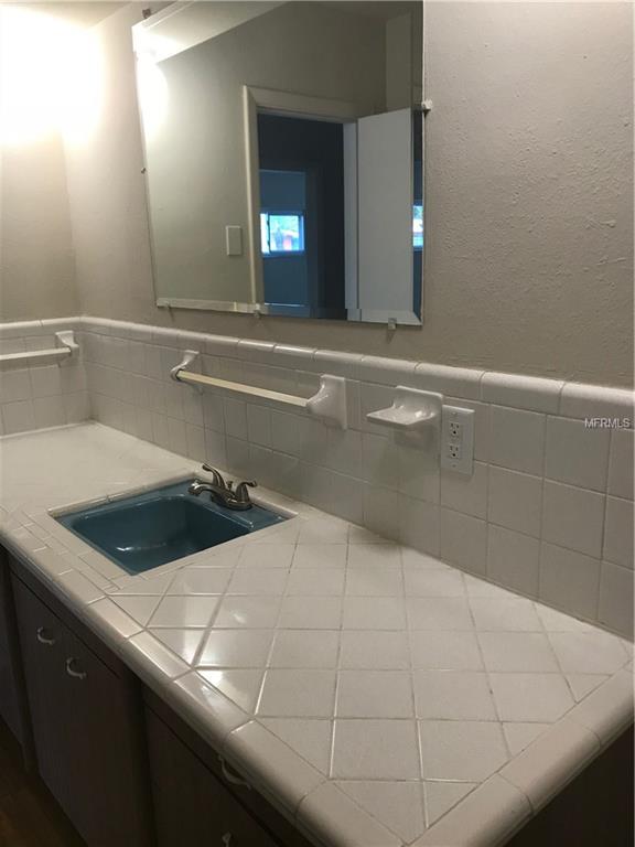 2432 INDIAN AVENUE, BELLEAIR BLUFFS, Florida 33770, 3 Bedrooms Bedrooms, 5 Rooms Rooms,2 BathroomsBathrooms,Residential,For sale,INDIAN,U7842679