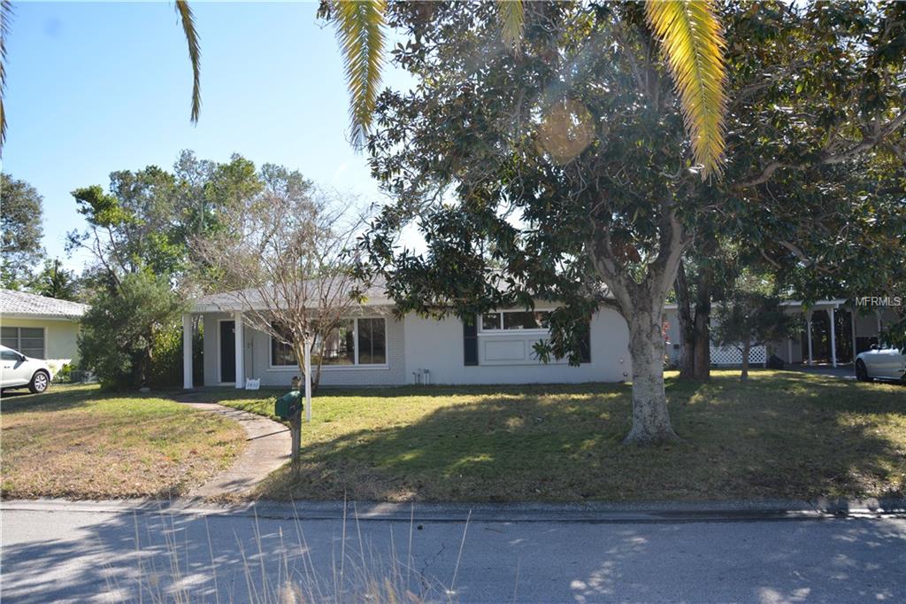 2432 INDIAN AVENUE, BELLEAIR BLUFFS, Florida 33770, 3 Bedrooms Bedrooms, 5 Rooms Rooms,2 BathroomsBathrooms,Residential,For sale,INDIAN,U7842679