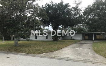 2432 INDIAN AVENUE, BELLEAIR BLUFFS, Florida 33770, 3 Bedrooms Bedrooms, 5 Rooms Rooms,2 BathroomsBathrooms,Residential,For sale,INDIAN,U7842679