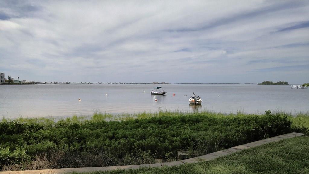 2700 BAYSHORE BOULEVARD, DUNEDIN, Florida 34698, 2 Bedrooms Bedrooms, 4 Rooms Rooms,2 BathroomsBathrooms,Residential,For sale,BAYSHORE,U7845809