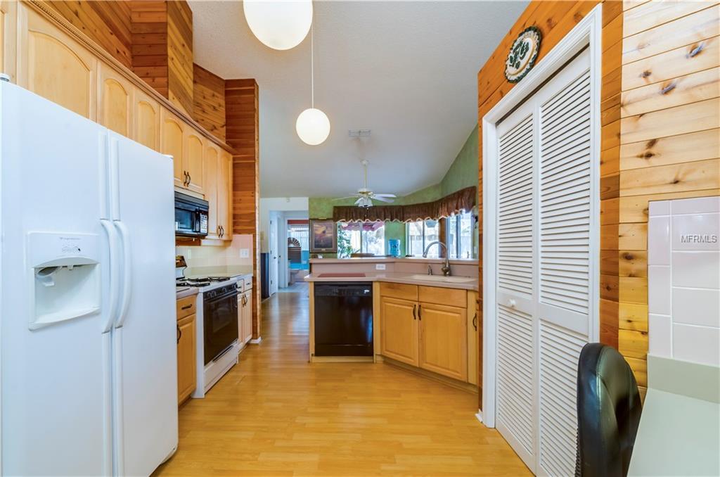 8199 BERKELEY MANOR BOULEVARD, SPRING HILL, Florida 34606, 3 Bedrooms Bedrooms, 7 Rooms Rooms,2 BathroomsBathrooms,Residential,For sale,BERKELEY MANOR,W7637556