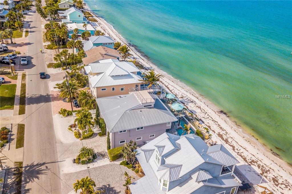 408 S BAY BOULEVARD, ANNA MARIA, Florida 34216, 3 Bedrooms Bedrooms, 7 Rooms Rooms,2 BathroomsBathrooms,Residential,For sale,BAY,A4209235