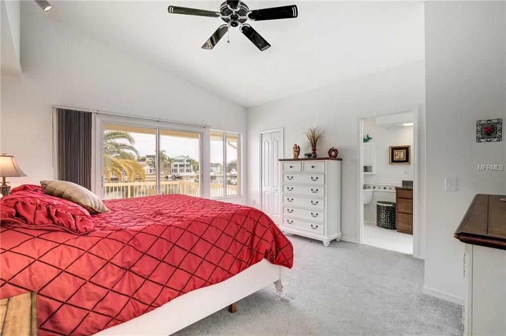 6216 BAYSIDE DRIVE, NEW PORT RICHEY, Florida 34652, 3 Bedrooms Bedrooms, 7 Rooms Rooms,2 BathroomsBathrooms,Residential,For sale,BAYSIDE,W7637680