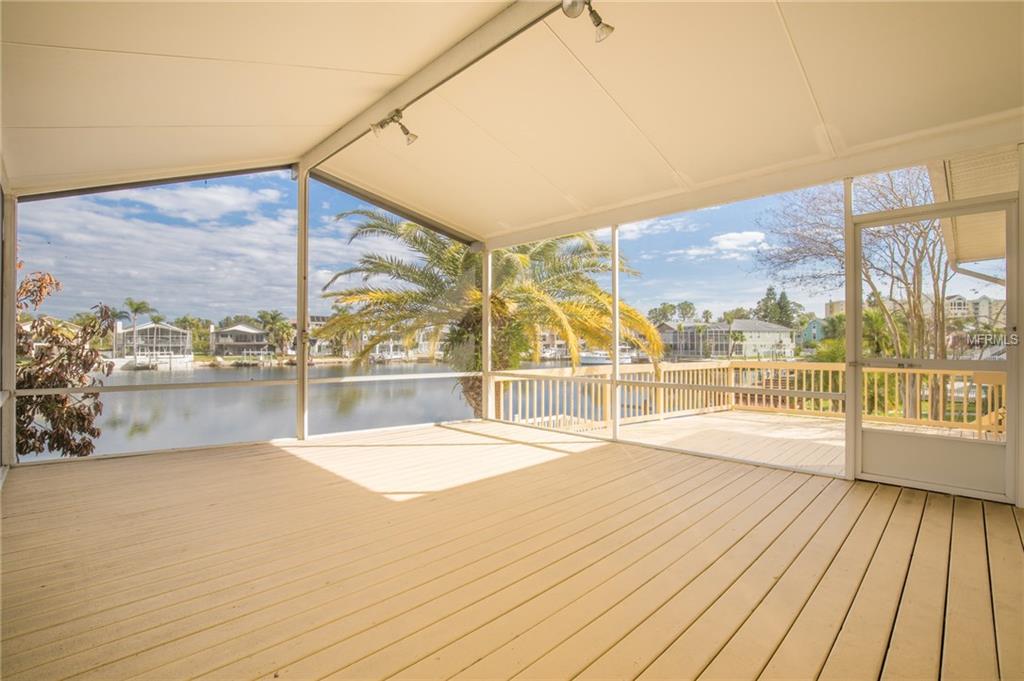 6216 BAYSIDE DRIVE, NEW PORT RICHEY, Florida 34652, 3 Bedrooms Bedrooms, 7 Rooms Rooms,2 BathroomsBathrooms,Residential,For sale,BAYSIDE,W7637680