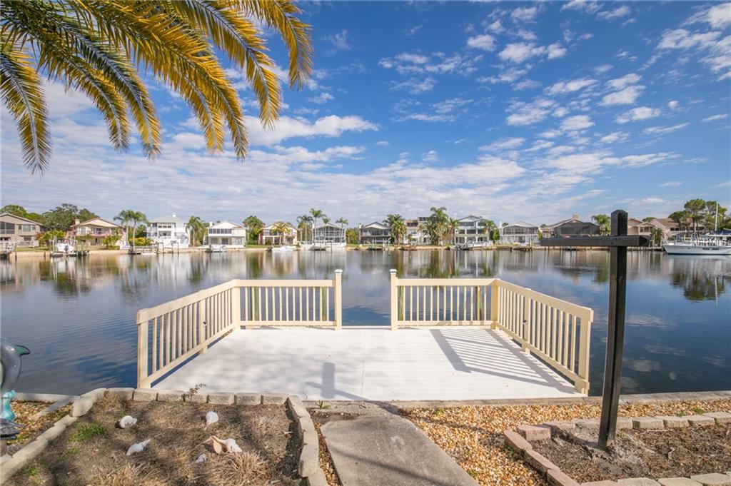 6216 BAYSIDE DRIVE, NEW PORT RICHEY, Florida 34652, 3 Bedrooms Bedrooms, 7 Rooms Rooms,2 BathroomsBathrooms,Residential,For sale,BAYSIDE,W7637680