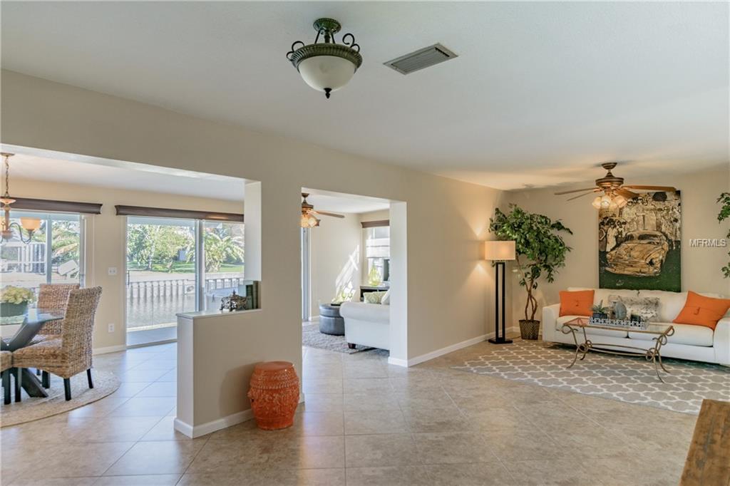 1449 48TH AVENUE NE, ST PETERSBURG, Florida 33703, 3 Bedrooms Bedrooms, 3 Rooms Rooms,2 BathroomsBathrooms,Residential,For sale,48TH,U7847400