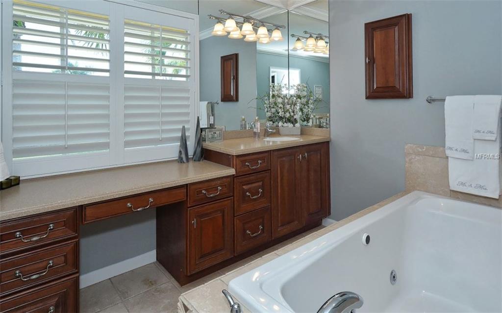 605 WILD TURKEY LANE, SARASOTA, Florida 34236, 3 Bedrooms Bedrooms, 5 Rooms Rooms,2 BathroomsBathrooms,Residential,For sale,WILD TURKEY,A4197243